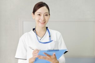 AGAかどうかチェックする医師